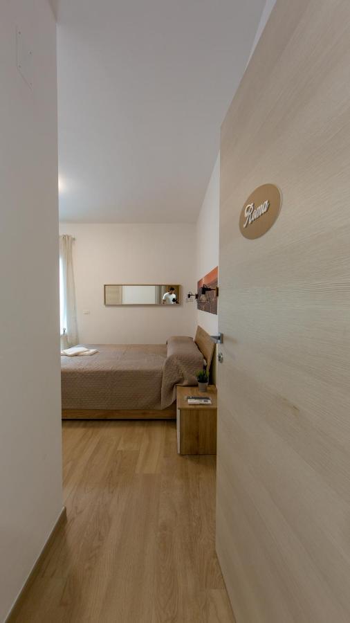 Aria Di Sale Bed and Breakfast Martinsicuro Exteriör bild