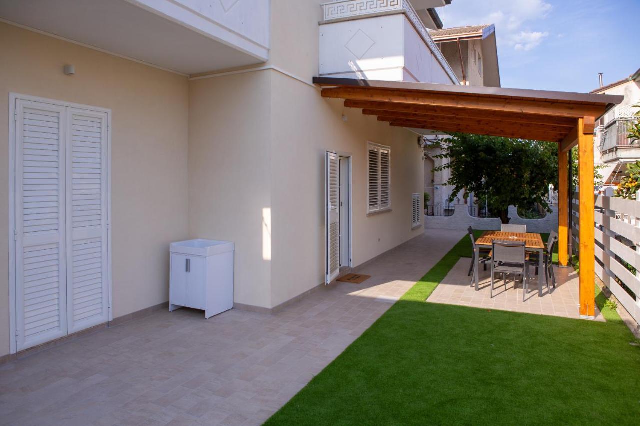 Aria Di Sale Bed and Breakfast Martinsicuro Exteriör bild